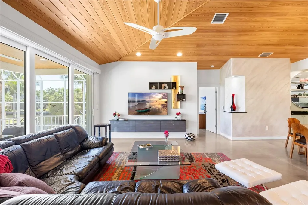 412 Treasure Boat Way Sarasota FL 34242