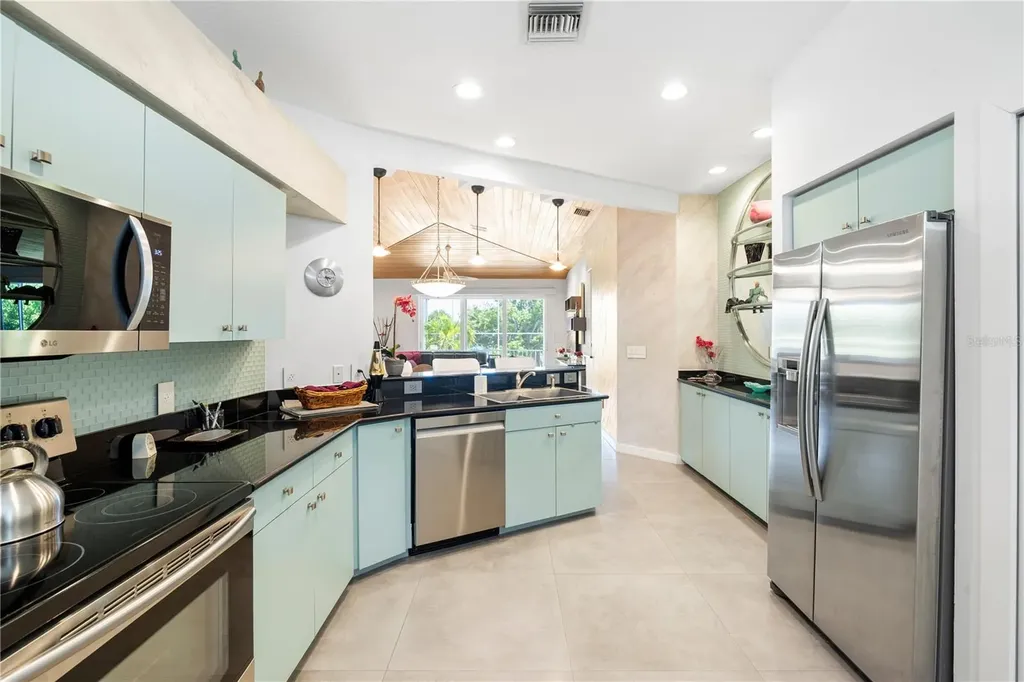 412 Treasure Boat Way Sarasota FL 34242