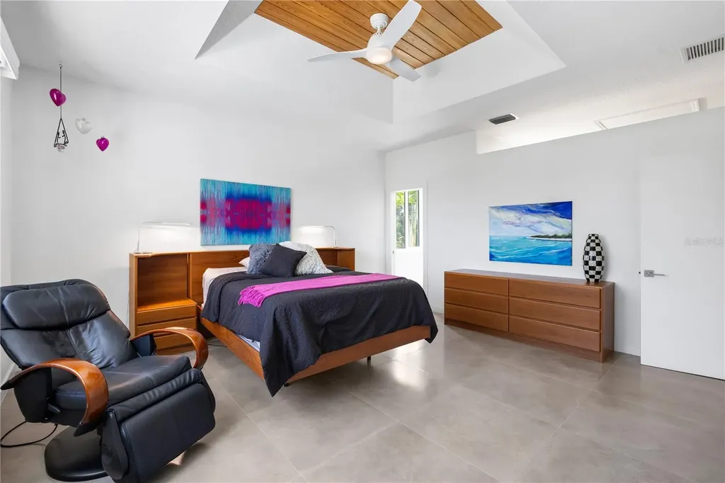 412 Treasure Boat Way Sarasota FL 34242