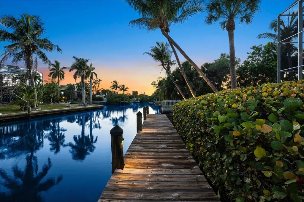 412 Treasure Boat Way Sarasota FL 34242