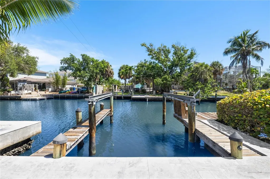 412 Treasure Boat Way Sarasota FL 34242