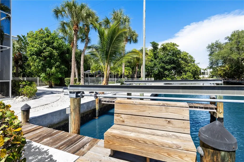 412 Treasure Boat Way Sarasota FL 34242