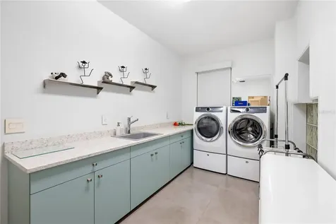 412 Treasure Boat Way Sarasota FL 34242