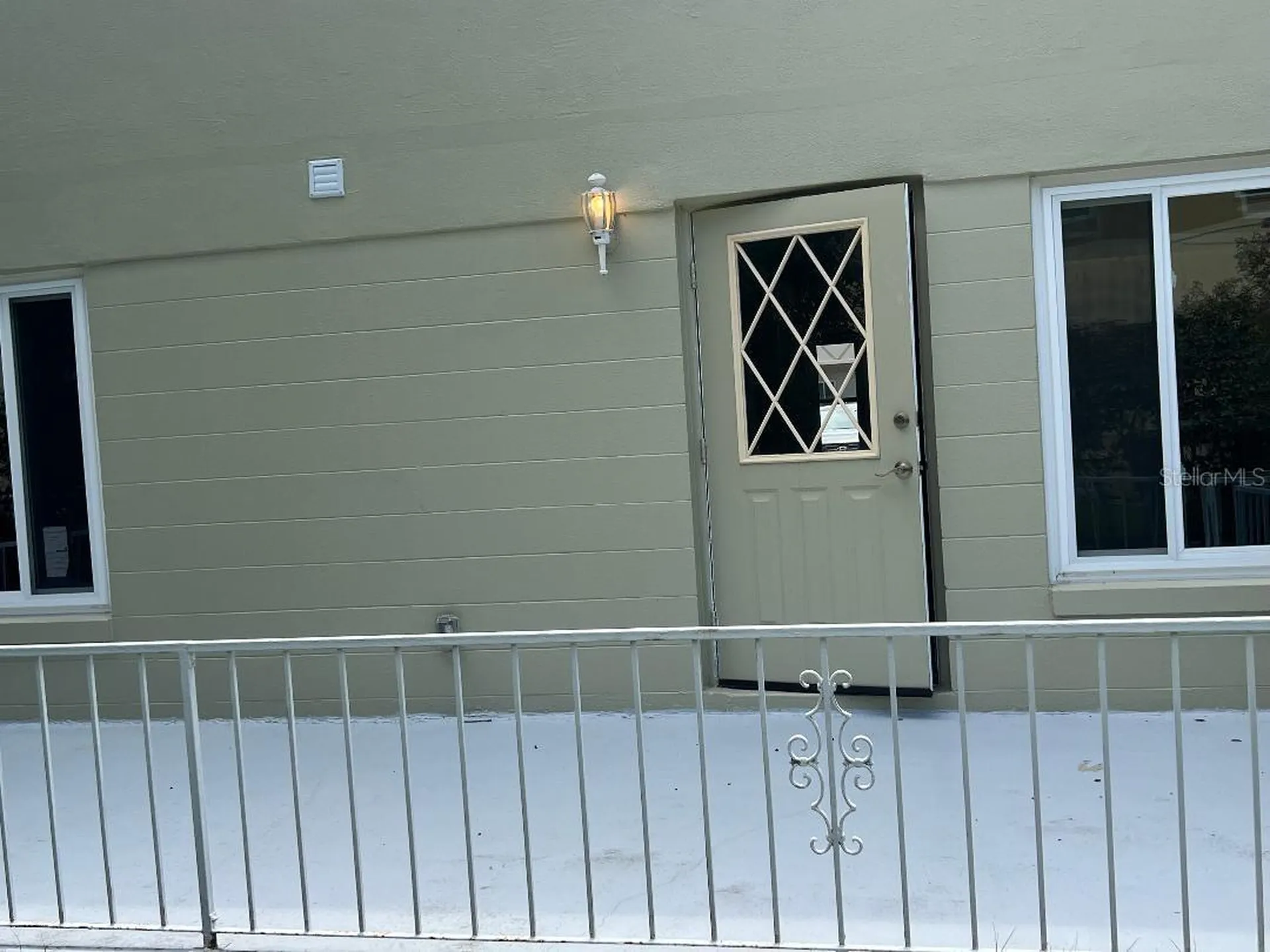 2294 Belgian Lane Clearwater FL 33763