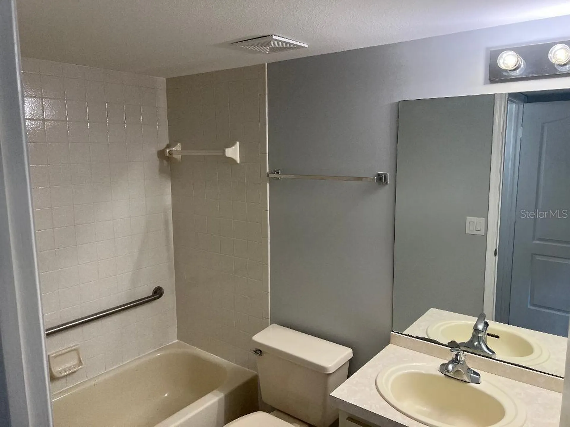 2294 Belgian Lane Clearwater FL 33763