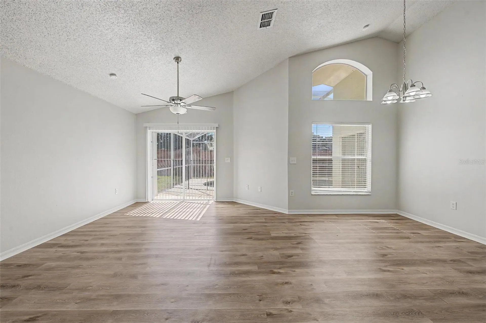 421 Holborn Loop Davenport FL 33897