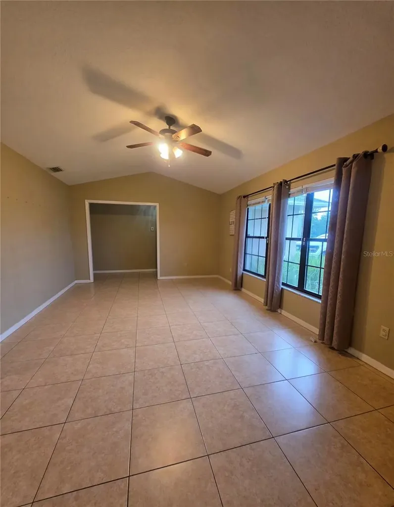 125 Oak Circle Ocala FL 34472