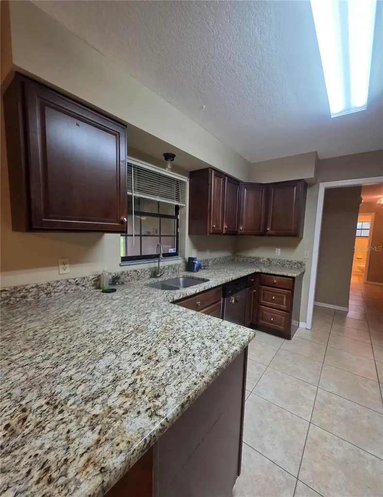 125 Oak Circle Ocala FL 34472