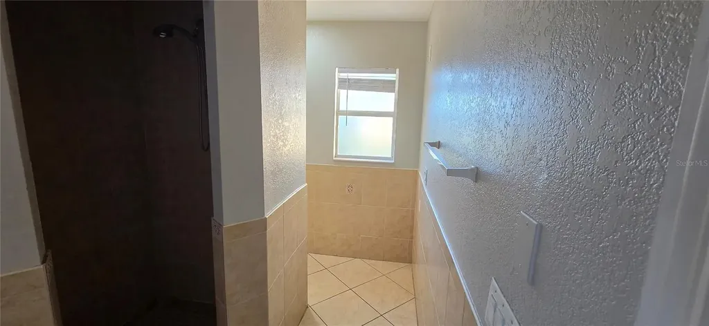 6807 E North Bay Street Tampa FL 33610