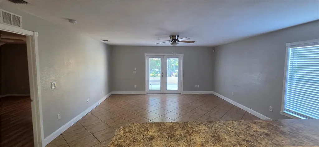 6807 E North Bay Street Tampa FL 33610