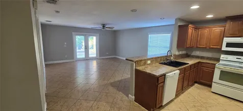 6807 E North Bay Street Tampa FL 33610