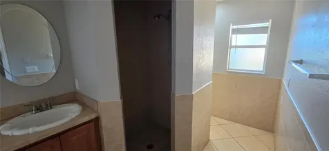 6807 E North Bay Street Tampa FL 33610