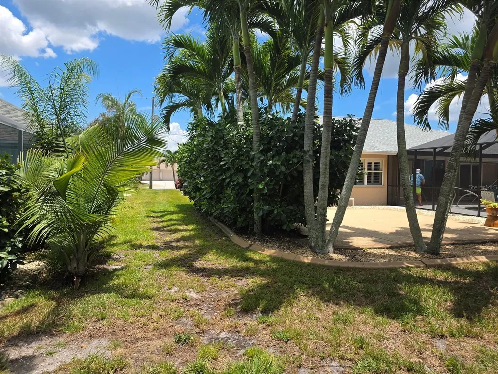 95 Sportsman Road Rotonda West FL 33947