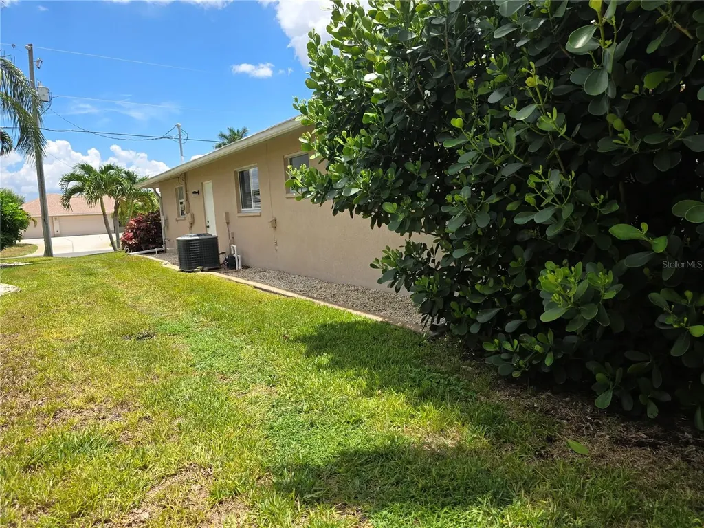 95 Sportsman Road Rotonda West FL 33947
