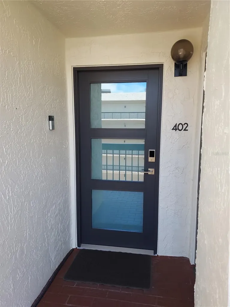 1945 Gulf Of Mexico Drive Longboat Key FL 34228