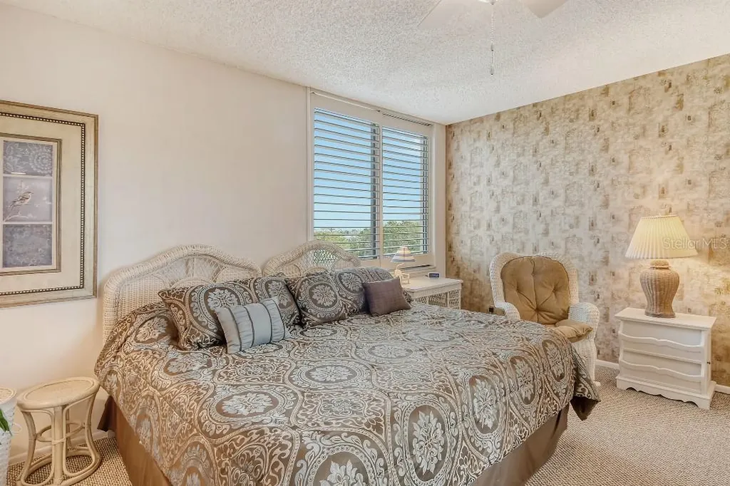 1945 Gulf Of Mexico Drive Longboat Key FL 34228