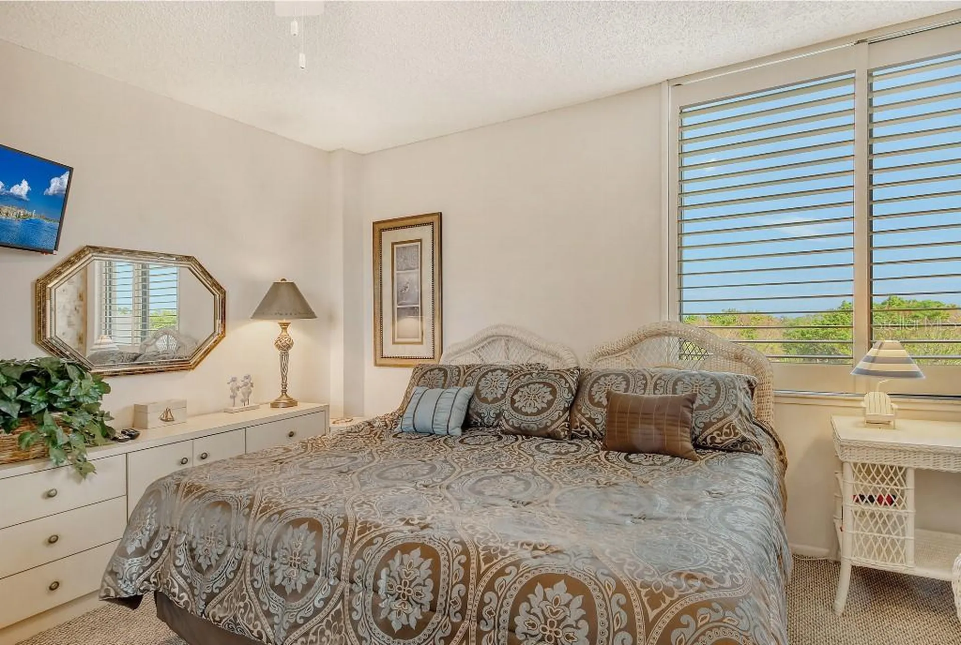 1945 Gulf Of Mexico Drive Longboat Key FL 34228