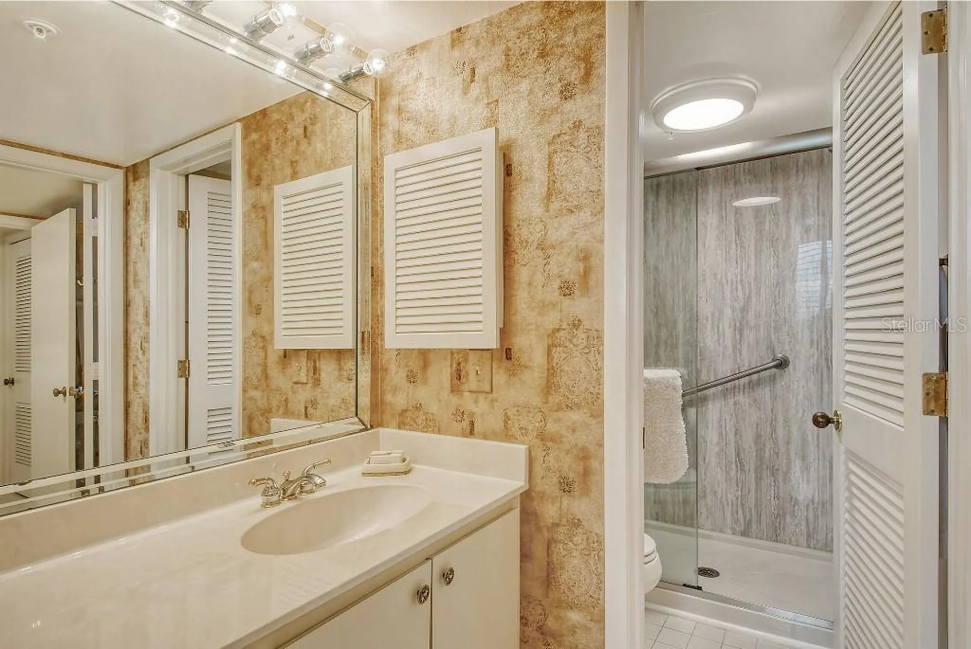 1945 Gulf Of Mexico Drive Longboat Key FL 34228