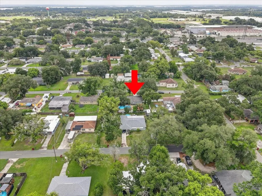 903 N Bracewell Drive Plant City FL 33563