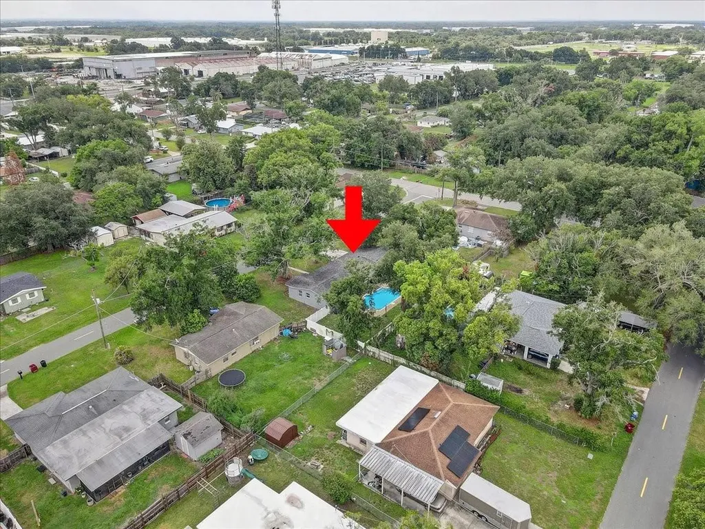 903 N Bracewell Drive Plant City FL 33563