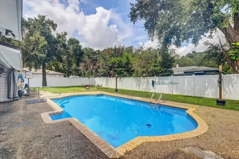 903 N Bracewell Drive Plant City FL 33563