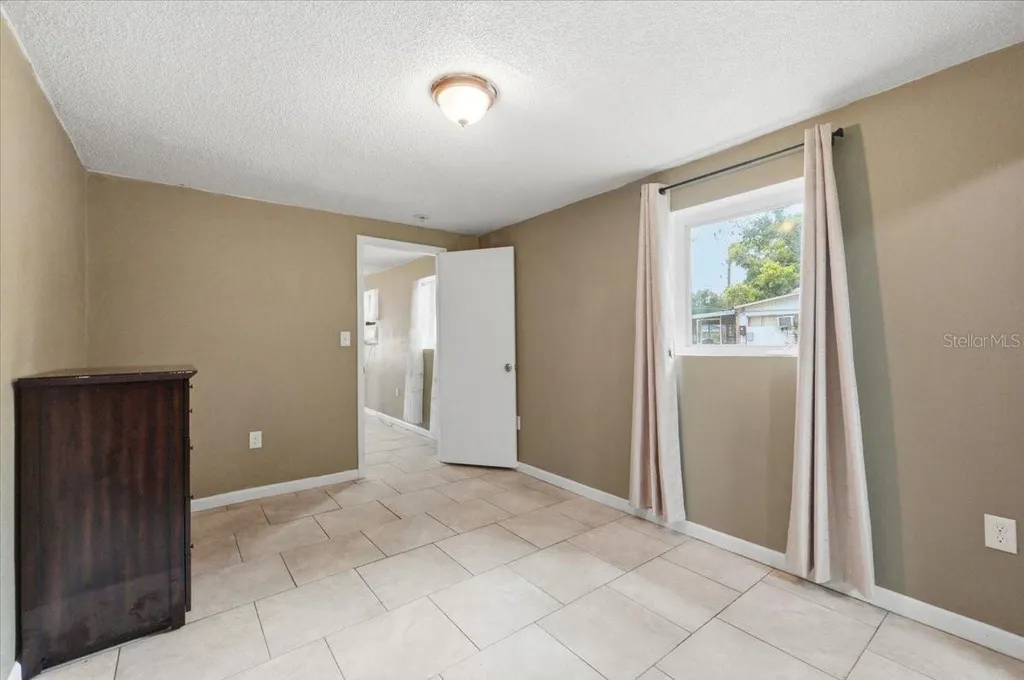 2418 Jungle Street Lakeland FL 33801
