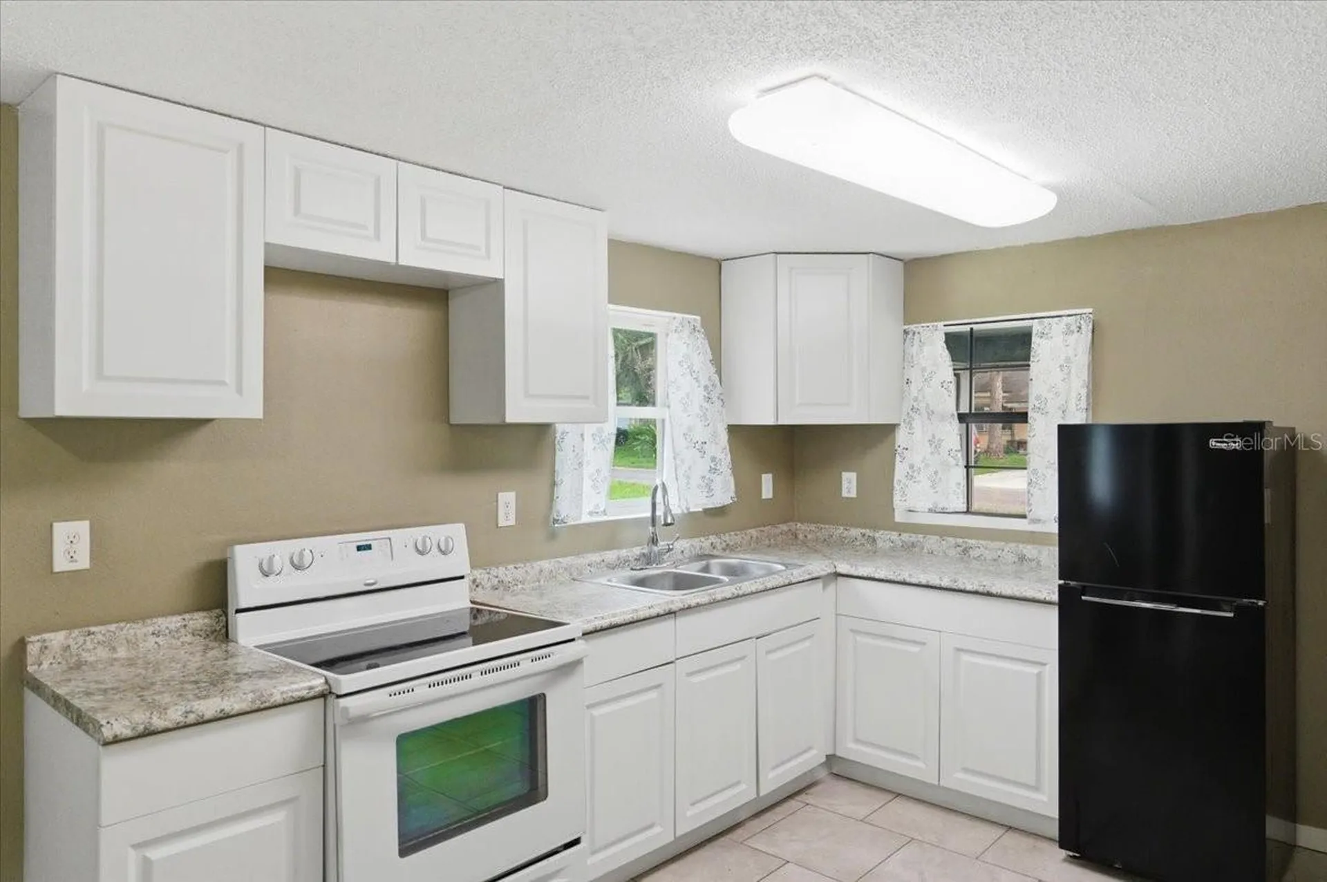 2418 Jungle Street Lakeland FL 33801