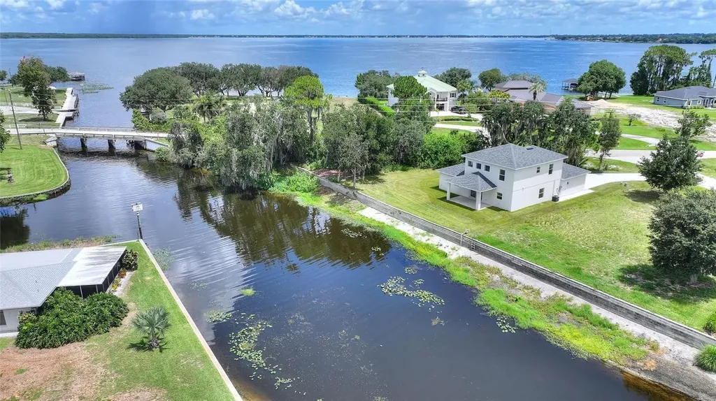 100 Tuomey Court Lake Placid FL 33852
