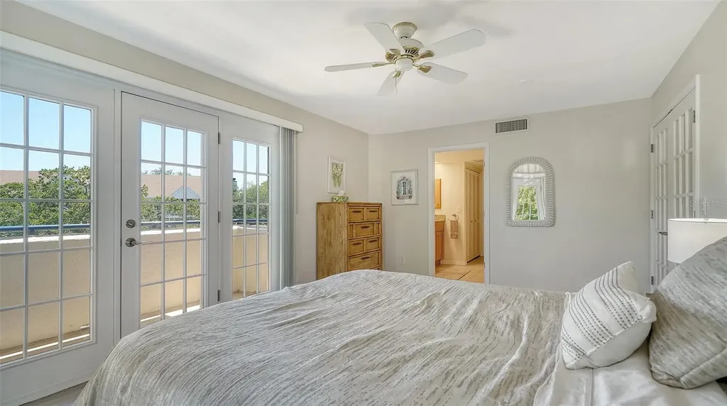 835 S Osprey Avenue Sarasota FL 34236