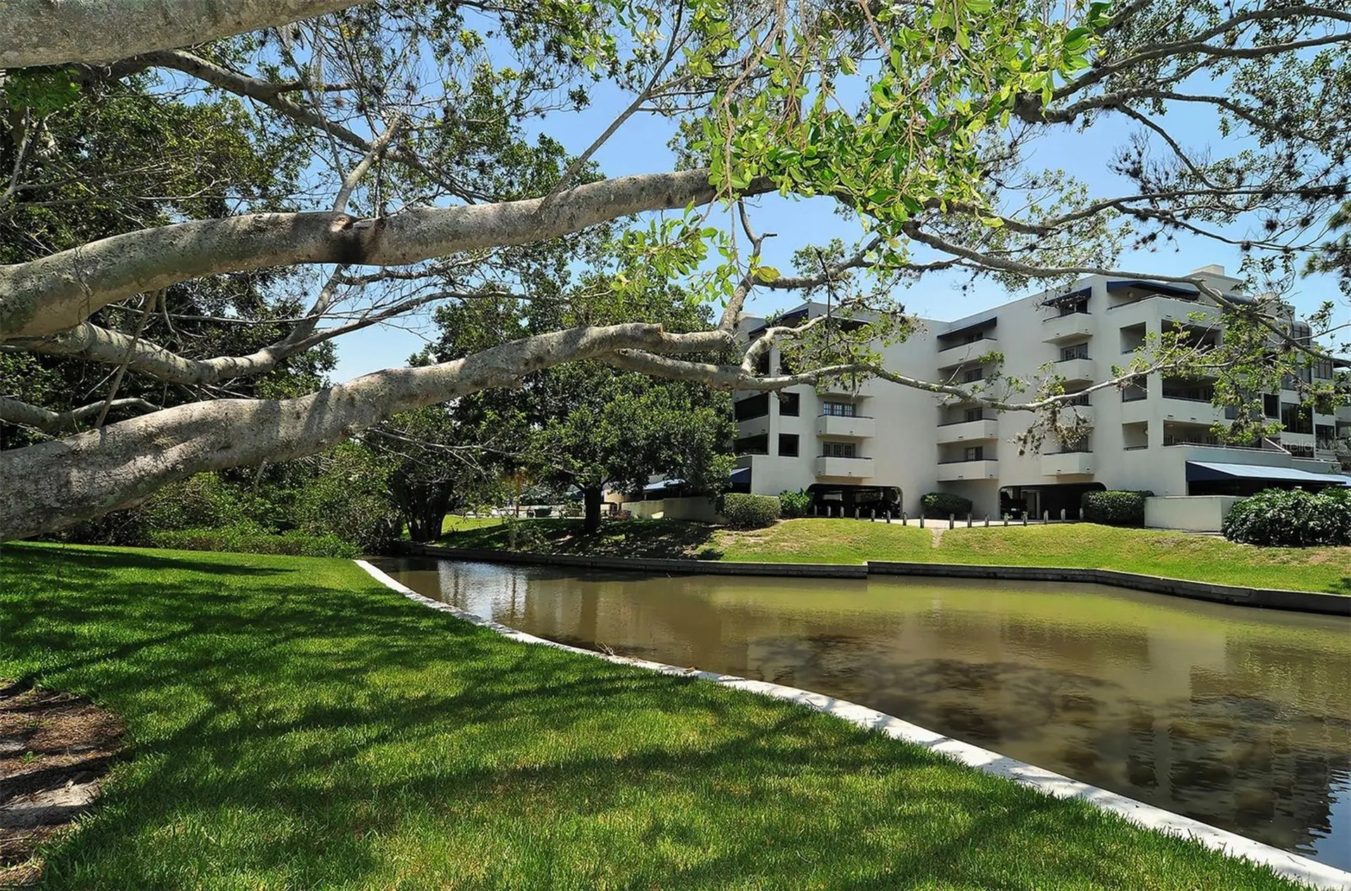 835 S Osprey Avenue Sarasota FL 34236