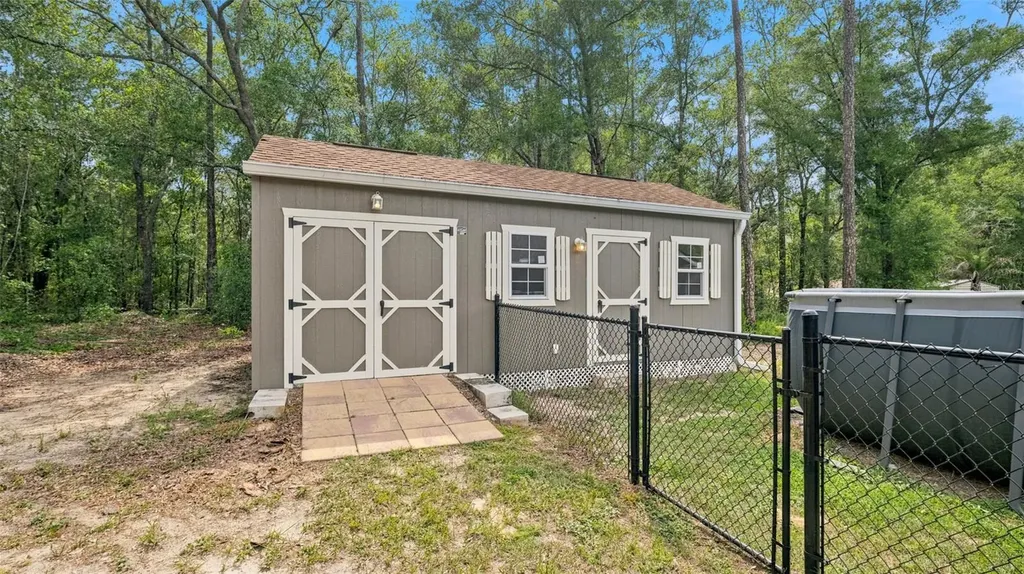 8962 N Stern Way Citrus Springs FL 34434