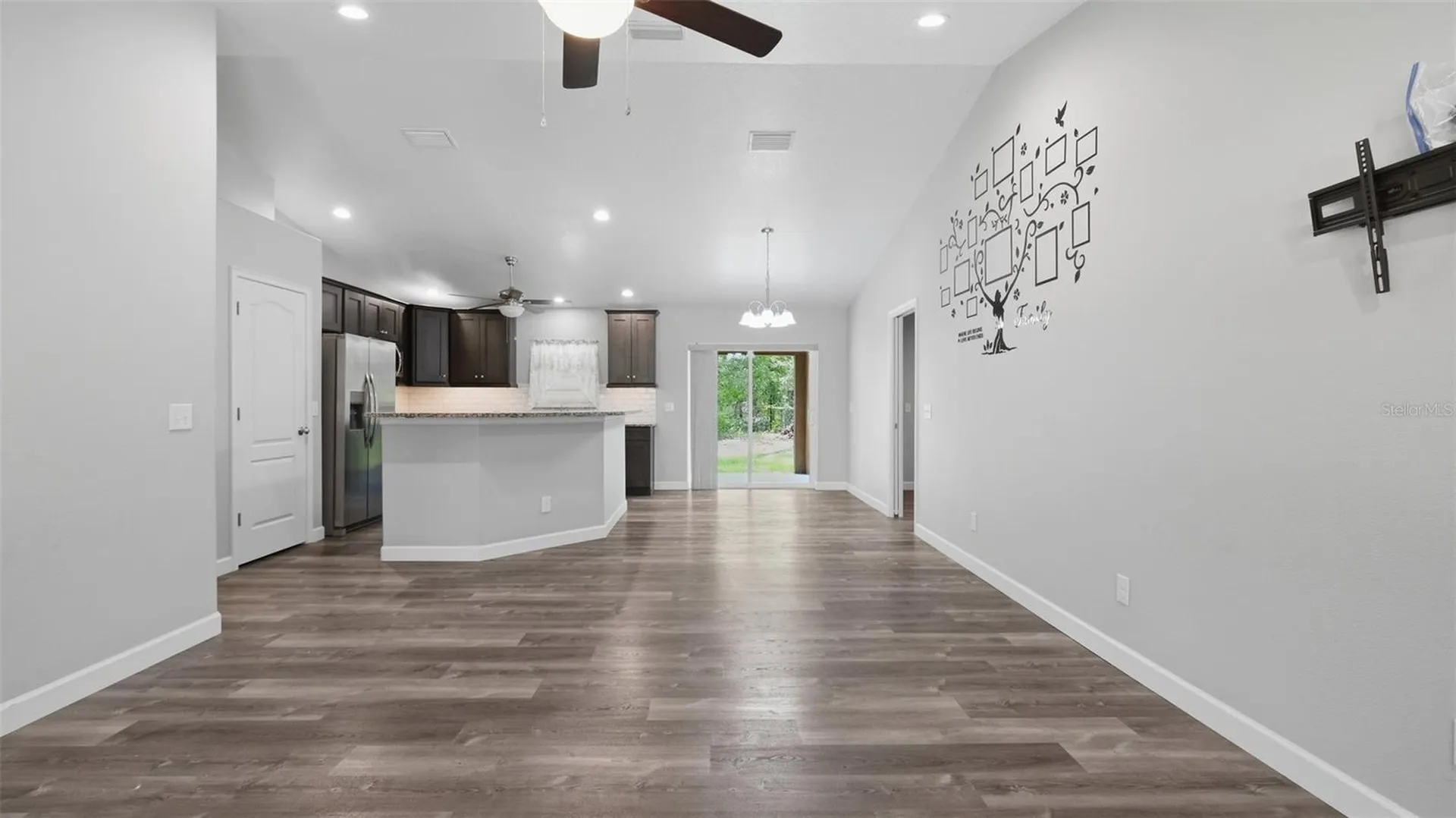 8962 N Stern Way Citrus Springs FL 34434