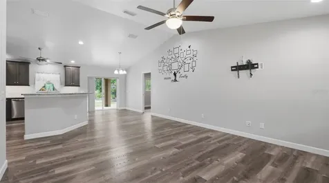8962 N Stern Way Citrus Springs FL 34434