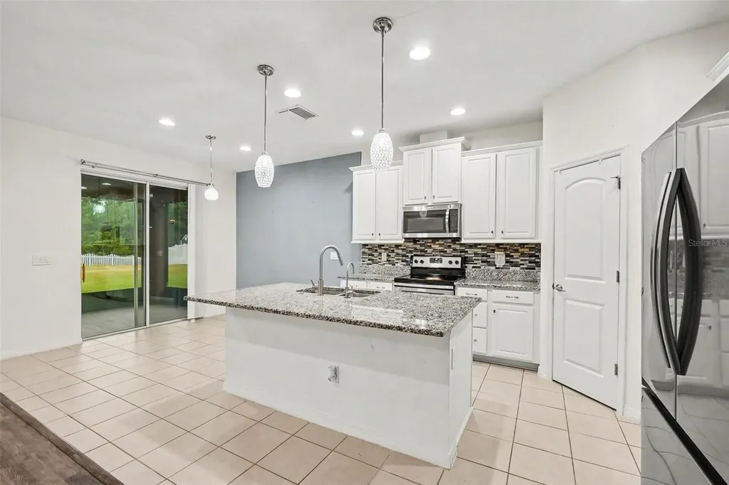 12112 Ledbury Commons Drive Gibsonton FL 33534