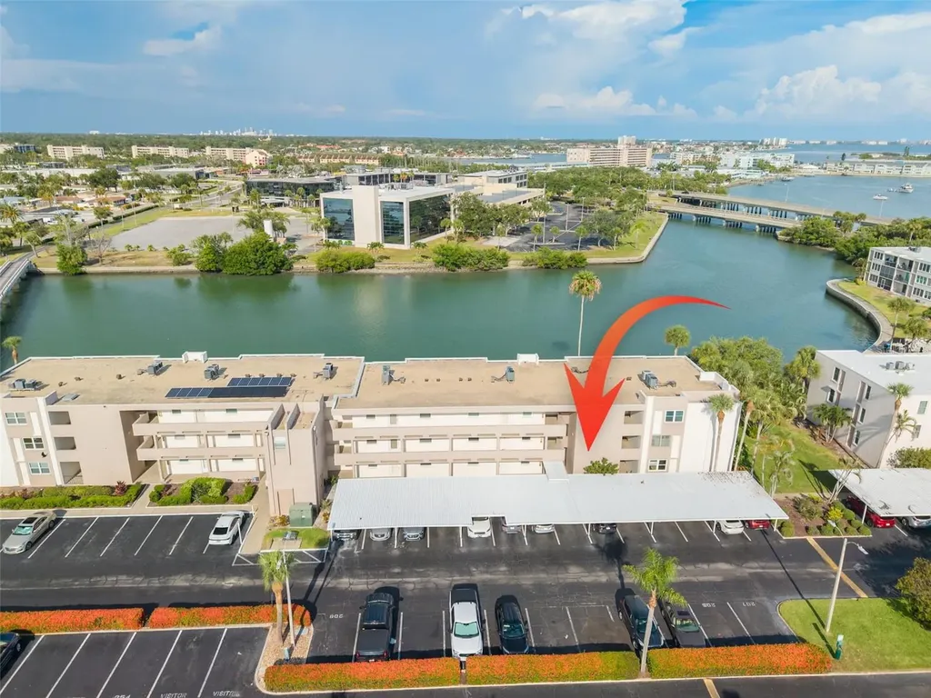 7425 Bay Island Drive S St Petersburg FL 33707