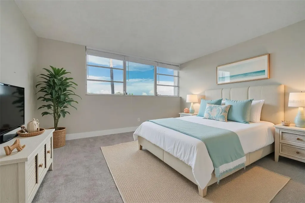 7425 Bay Island Drive S St Petersburg FL 33707