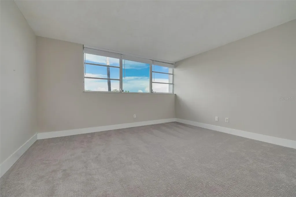 7425 Bay Island Drive S St Petersburg FL 33707