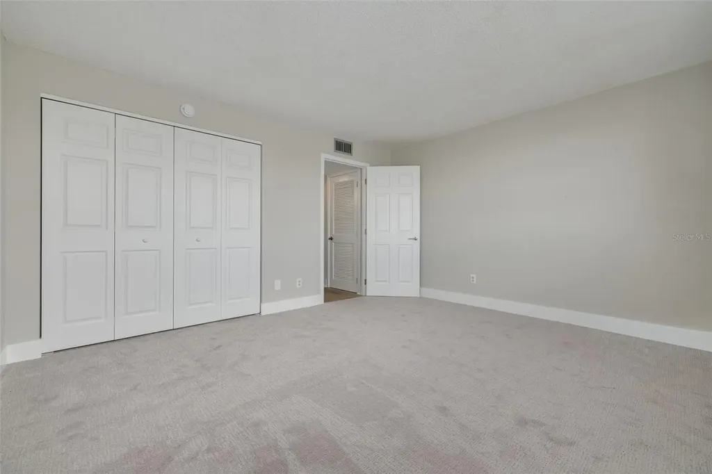 7425 Bay Island Drive S St Petersburg FL 33707