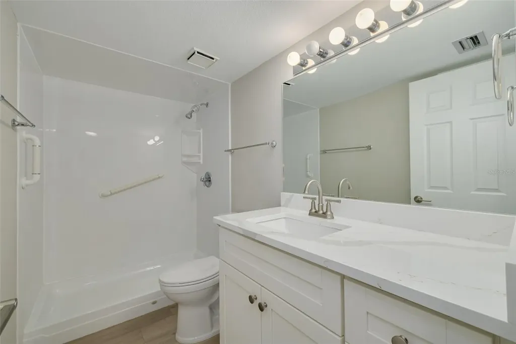 7425 Bay Island Drive S St Petersburg FL 33707