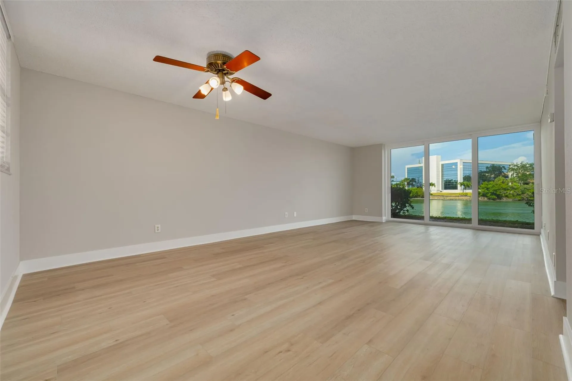 7425 Bay Island Drive S St Petersburg FL 33707