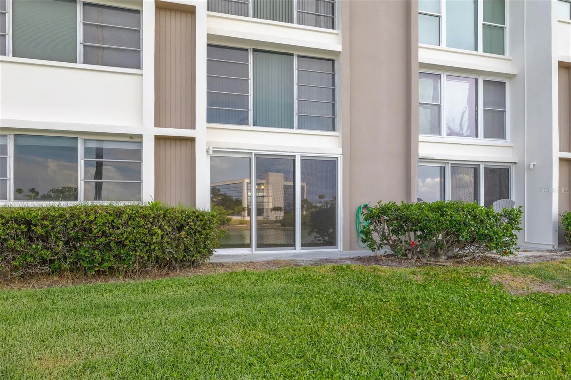 7425 Bay Island Drive S St Petersburg FL 33707
