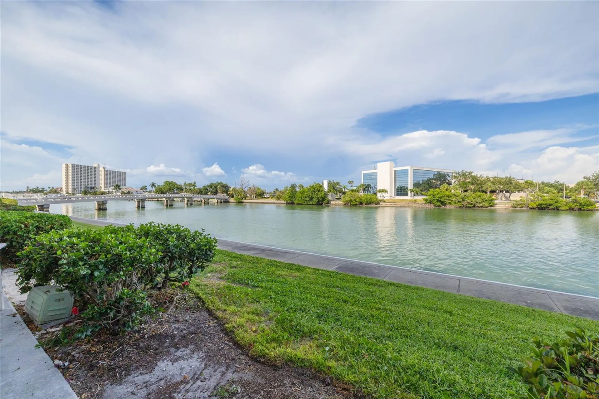 7425 Bay Island Drive S St Petersburg FL 33707