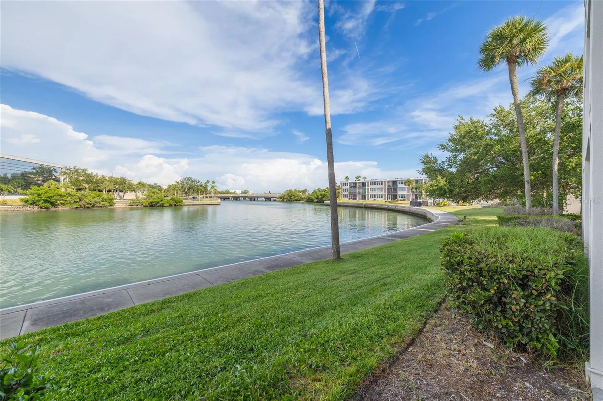7425 Bay Island Drive S St Petersburg FL 33707