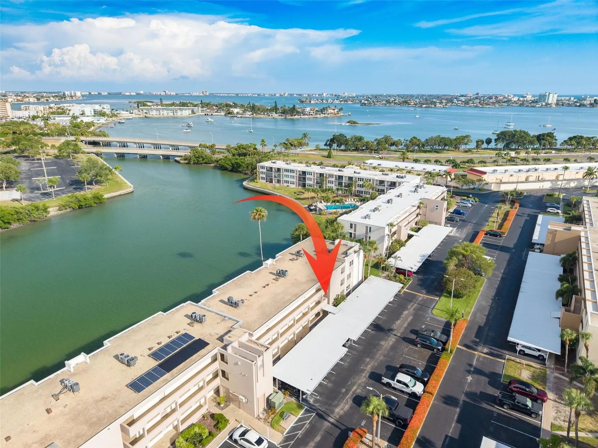 7425 Bay Island Drive S St Petersburg FL 33707