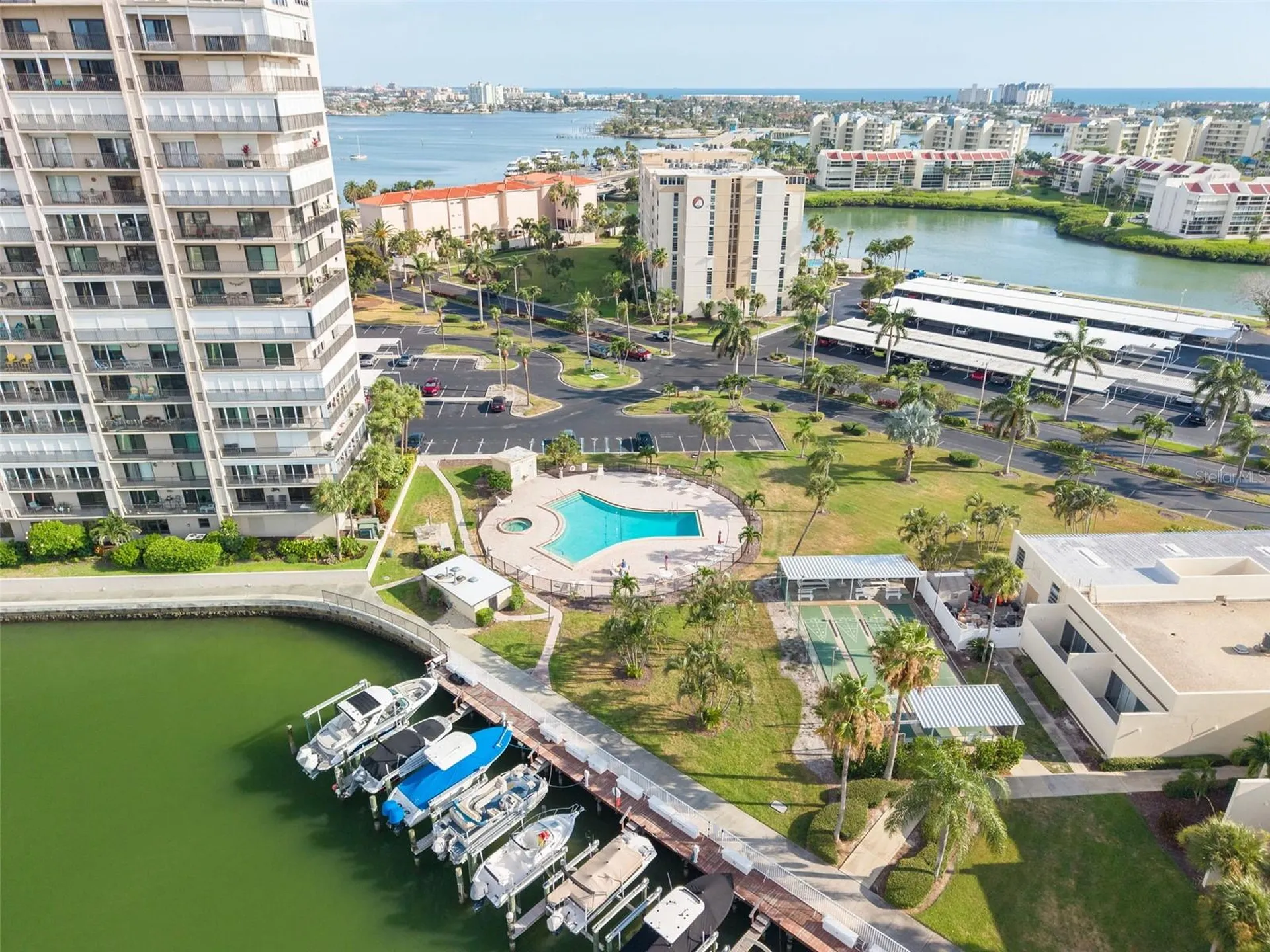 7425 Bay Island Drive S St Petersburg FL 33707