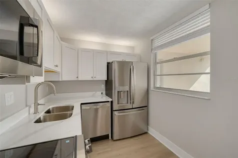 7425 Bay Island Drive S St Petersburg FL 33707