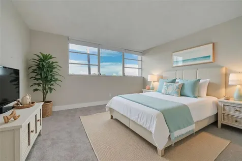 7425 Bay Island Drive S St Petersburg FL 33707