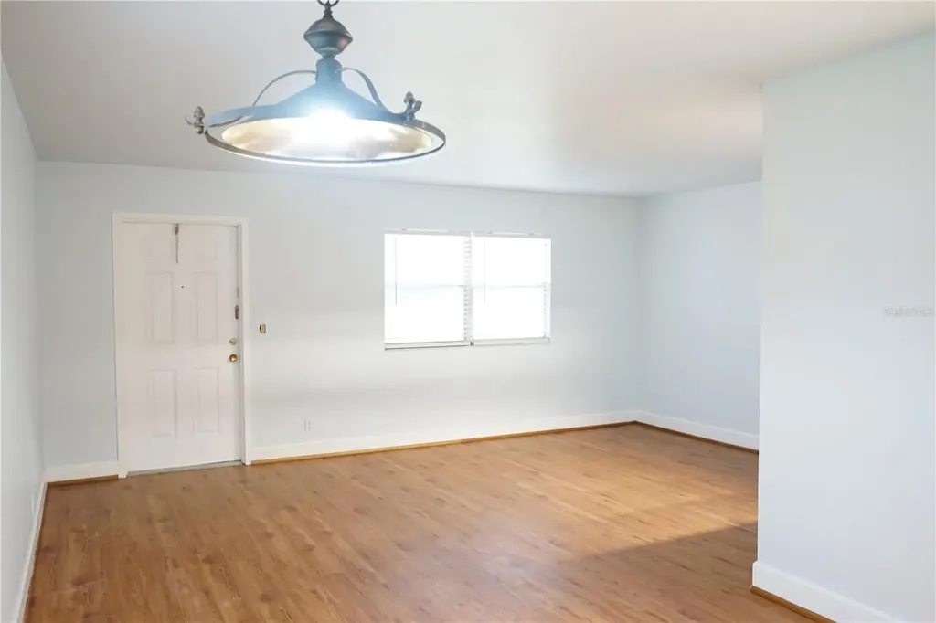 201 Bedford Trail Sun City Center FL 33573