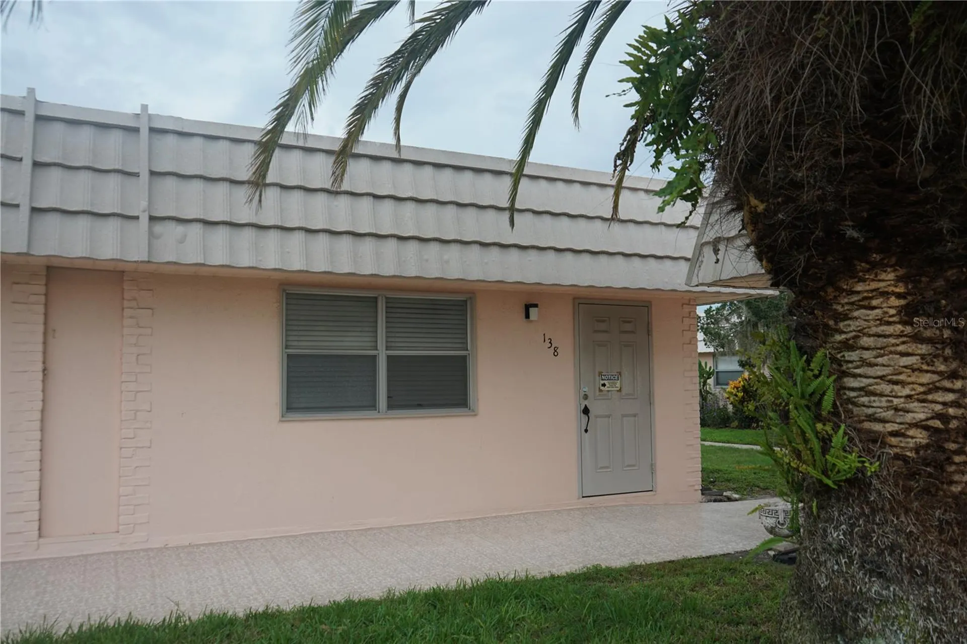 201 Bedford Trail Sun City Center FL 33573