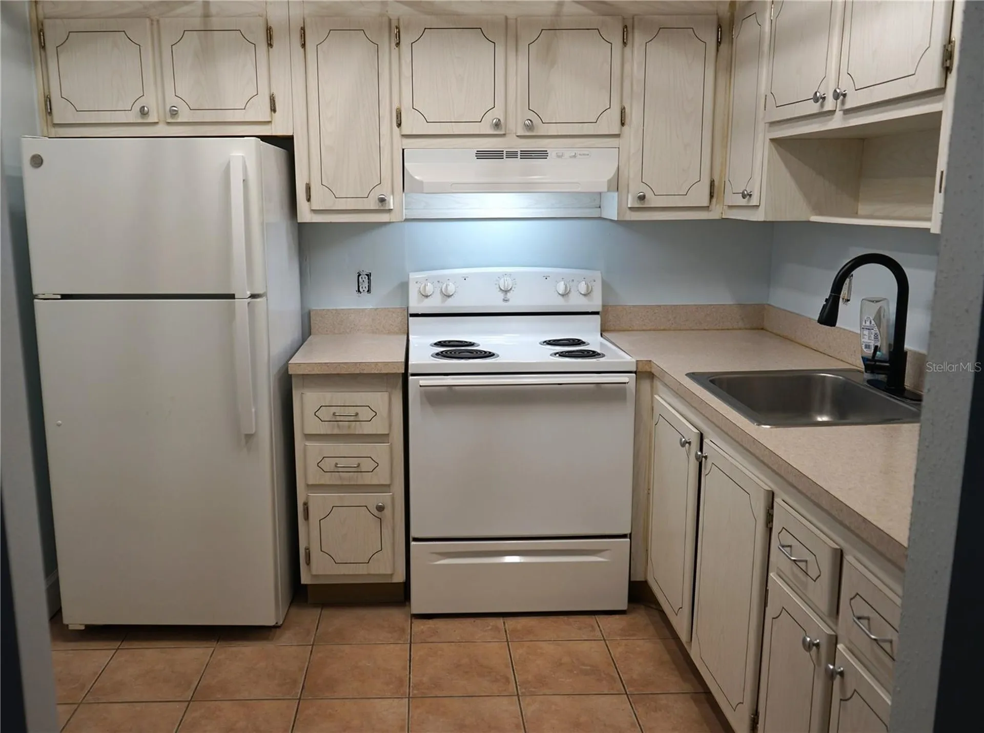 201 Bedford Trail Sun City Center FL 33573